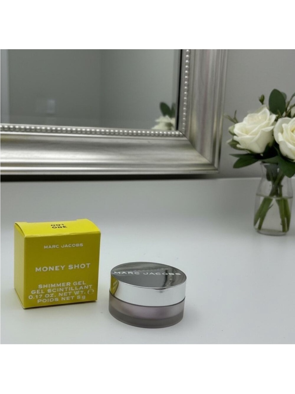 Marc Jacobs Money Shot Shimmer
Gel 001 One NIB